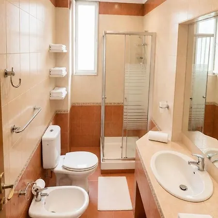 Apartman Nearcentre 4 *